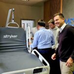 Představení nemocniční postele ProCeed od Stryker